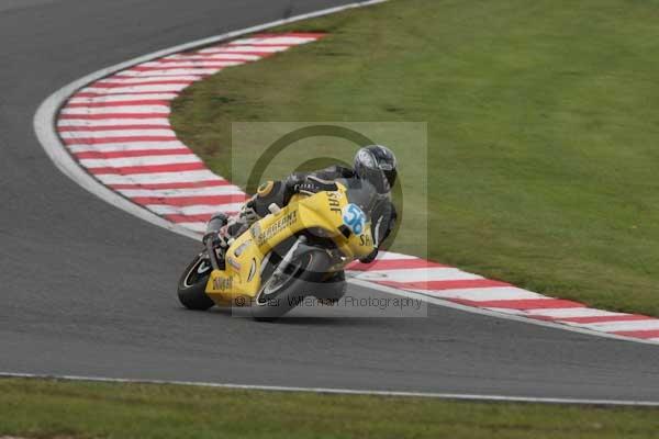 Motorcycle action photographs;event digital images;eventdigitalimages;no limits trackday;oulton park;oulton park circuit cheshire;oulton park photographs;peter wileman photography;trackday;trackday digital images;trackday photos
