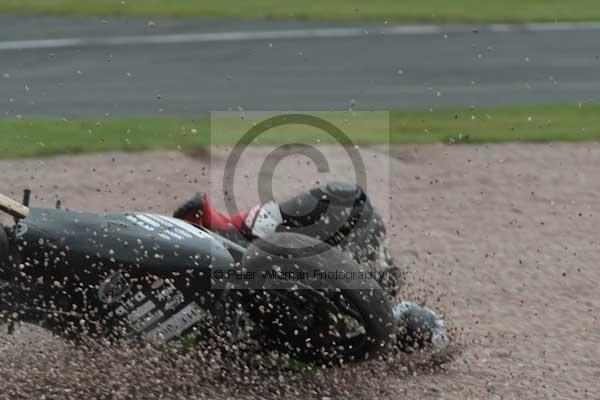 Motorcycle action photographs;event digital images;eventdigitalimages;no limits trackday;oulton park;oulton park circuit cheshire;oulton park photographs;peter wileman photography;trackday;trackday digital images;trackday photos