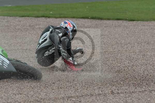 Motorcycle action photographs;event digital images;eventdigitalimages;no limits trackday;oulton park;oulton park circuit cheshire;oulton park photographs;peter wileman photography;trackday;trackday digital images;trackday photos