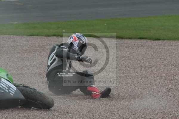 Motorcycle action photographs;event digital images;eventdigitalimages;no limits trackday;oulton park;oulton park circuit cheshire;oulton park photographs;peter wileman photography;trackday;trackday digital images;trackday photos