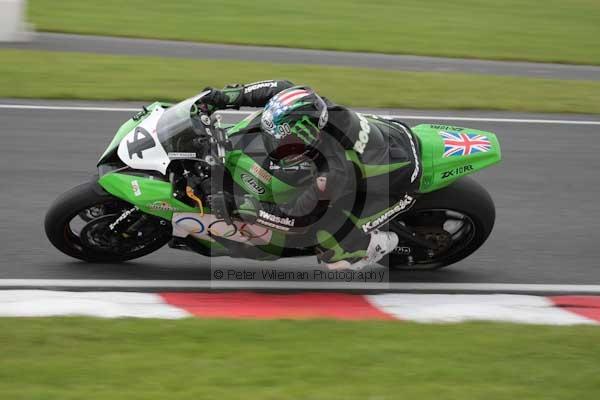 Motorcycle action photographs;event digital images;eventdigitalimages;no limits trackday;oulton park;oulton park circuit cheshire;oulton park photographs;peter wileman photography;trackday;trackday digital images;trackday photos