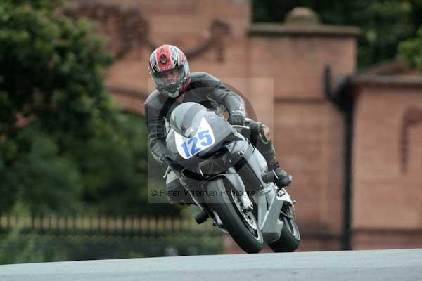 Motorcycle action photographs;event digital images;eventdigitalimages;no limits trackday;oulton park;oulton park circuit cheshire;oulton park photographs;peter wileman photography;trackday;trackday digital images;trackday photos