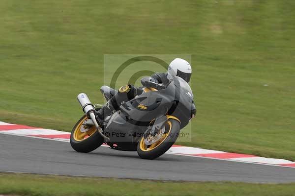 Motorcycle action photographs;event digital images;eventdigitalimages;no limits trackday;oulton park;oulton park circuit cheshire;oulton park photographs;peter wileman photography;trackday;trackday digital images;trackday photos