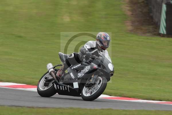 Motorcycle action photographs;event digital images;eventdigitalimages;no limits trackday;oulton park;oulton park circuit cheshire;oulton park photographs;peter wileman photography;trackday;trackday digital images;trackday photos