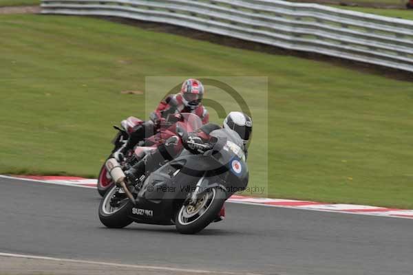 Motorcycle action photographs;event digital images;eventdigitalimages;no limits trackday;oulton park;oulton park circuit cheshire;oulton park photographs;peter wileman photography;trackday;trackday digital images;trackday photos