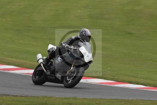 Motorcycle action photographs;event digital images;eventdigitalimages;no limits trackday;oulton park;oulton park circuit cheshire;oulton park photographs;peter wileman photography;trackday;trackday digital images;trackday photos