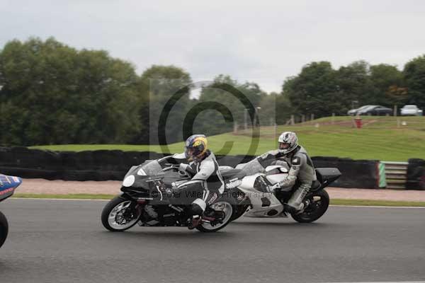 Motorcycle action photographs;event digital images;eventdigitalimages;no limits trackday;oulton park;oulton park circuit cheshire;oulton park photographs;peter wileman photography;trackday;trackday digital images;trackday photos