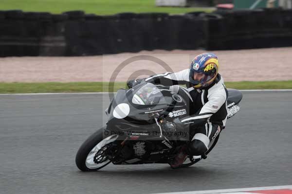 Motorcycle action photographs;event digital images;eventdigitalimages;no limits trackday;oulton park;oulton park circuit cheshire;oulton park photographs;peter wileman photography;trackday;trackday digital images;trackday photos
