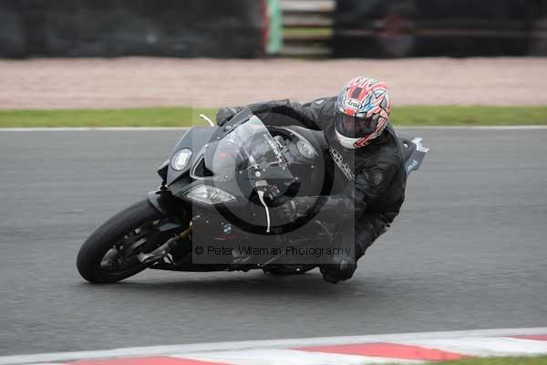 Motorcycle action photographs;event digital images;eventdigitalimages;no limits trackday;oulton park;oulton park circuit cheshire;oulton park photographs;peter wileman photography;trackday;trackday digital images;trackday photos