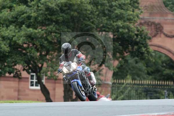 Motorcycle action photographs;event digital images;eventdigitalimages;no limits trackday;oulton park;oulton park circuit cheshire;oulton park photographs;peter wileman photography;trackday;trackday digital images;trackday photos