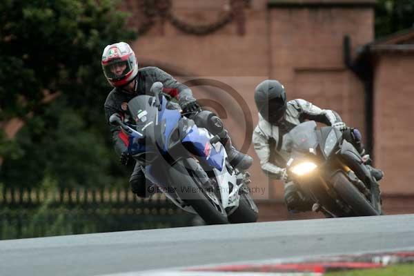 Motorcycle action photographs;event digital images;eventdigitalimages;no limits trackday;oulton park;oulton park circuit cheshire;oulton park photographs;peter wileman photography;trackday;trackday digital images;trackday photos