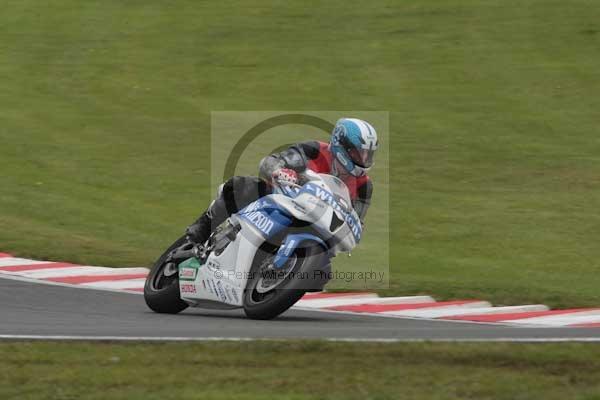Motorcycle action photographs;event digital images;eventdigitalimages;no limits trackday;oulton park;oulton park circuit cheshire;oulton park photographs;peter wileman photography;trackday;trackday digital images;trackday photos