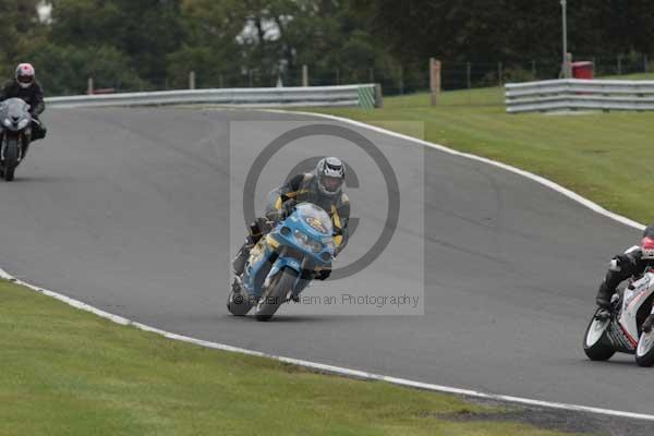 Motorcycle action photographs;event digital images;eventdigitalimages;no limits trackday;oulton park;oulton park circuit cheshire;oulton park photographs;peter wileman photography;trackday;trackday digital images;trackday photos