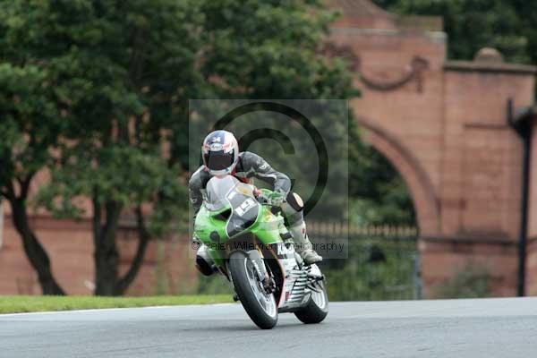 Motorcycle action photographs;event digital images;eventdigitalimages;no limits trackday;oulton park;oulton park circuit cheshire;oulton park photographs;peter wileman photography;trackday;trackday digital images;trackday photos