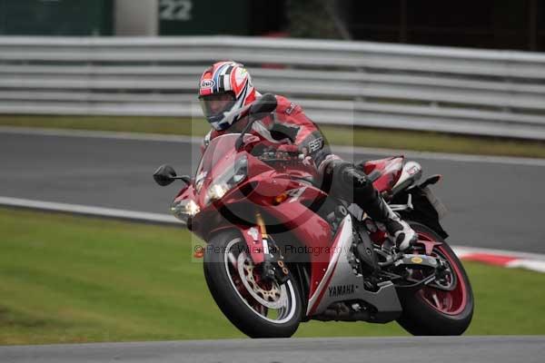 Motorcycle action photographs;event digital images;eventdigitalimages;no limits trackday;oulton park;oulton park circuit cheshire;oulton park photographs;peter wileman photography;trackday;trackday digital images;trackday photos