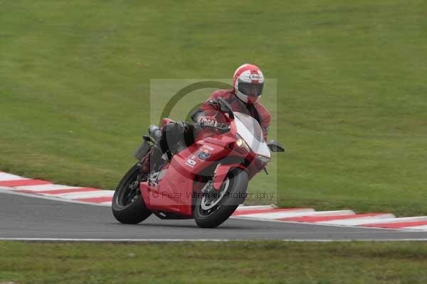 Motorcycle action photographs;event digital images;eventdigitalimages;no limits trackday;oulton park;oulton park circuit cheshire;oulton park photographs;peter wileman photography;trackday;trackday digital images;trackday photos