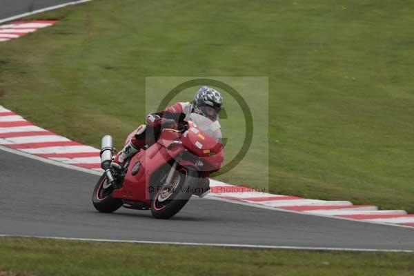 Motorcycle action photographs;event digital images;eventdigitalimages;no limits trackday;oulton park;oulton park circuit cheshire;oulton park photographs;peter wileman photography;trackday;trackday digital images;trackday photos