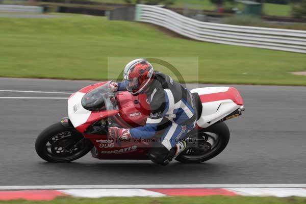 Motorcycle action photographs;event digital images;eventdigitalimages;no limits trackday;oulton park;oulton park circuit cheshire;oulton park photographs;peter wileman photography;trackday;trackday digital images;trackday photos