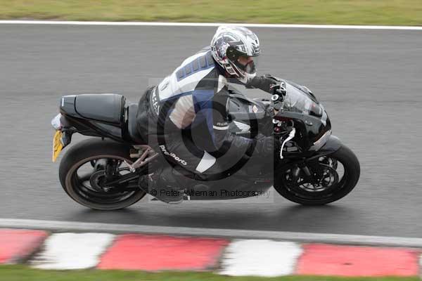 Motorcycle action photographs;event digital images;eventdigitalimages;no limits trackday;oulton park;oulton park circuit cheshire;oulton park photographs;peter wileman photography;trackday;trackday digital images;trackday photos