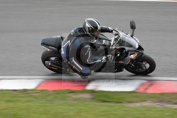 Motorcycle action photographs;event digital images;eventdigitalimages;no limits trackday;oulton park;oulton park circuit cheshire;oulton park photographs;peter wileman photography;trackday;trackday digital images;trackday photos