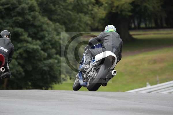 Motorcycle action photographs;event digital images;eventdigitalimages;no limits trackday;oulton park;oulton park circuit cheshire;oulton park photographs;peter wileman photography;trackday;trackday digital images;trackday photos
