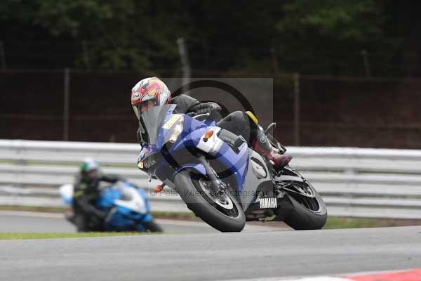 Motorcycle action photographs;event digital images;eventdigitalimages;no limits trackday;oulton park;oulton park circuit cheshire;oulton park photographs;peter wileman photography;trackday;trackday digital images;trackday photos