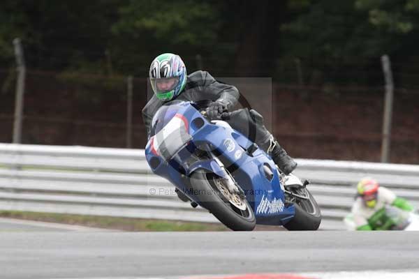 Motorcycle action photographs;event digital images;eventdigitalimages;no limits trackday;oulton park;oulton park circuit cheshire;oulton park photographs;peter wileman photography;trackday;trackday digital images;trackday photos