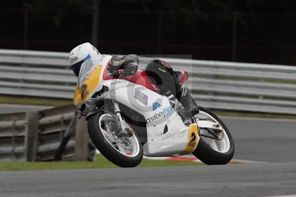Motorcycle action photographs;event digital images;eventdigitalimages;no limits trackday;oulton park;oulton park circuit cheshire;oulton park photographs;peter wileman photography;trackday;trackday digital images;trackday photos