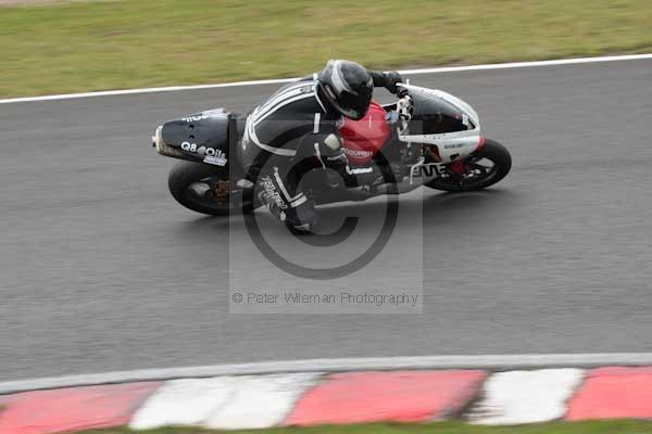 Motorcycle action photographs;event digital images;eventdigitalimages;no limits trackday;oulton park;oulton park circuit cheshire;oulton park photographs;peter wileman photography;trackday;trackday digital images;trackday photos