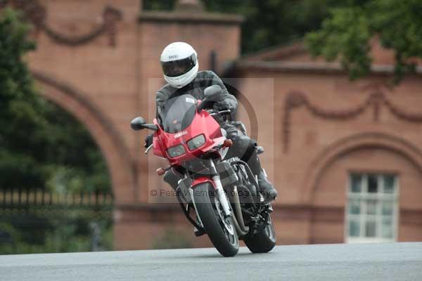 Motorcycle action photographs;event digital images;eventdigitalimages;no limits trackday;oulton park;oulton park circuit cheshire;oulton park photographs;peter wileman photography;trackday;trackday digital images;trackday photos