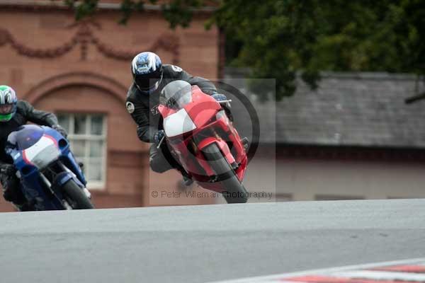 Motorcycle action photographs;event digital images;eventdigitalimages;no limits trackday;oulton park;oulton park circuit cheshire;oulton park photographs;peter wileman photography;trackday;trackday digital images;trackday photos