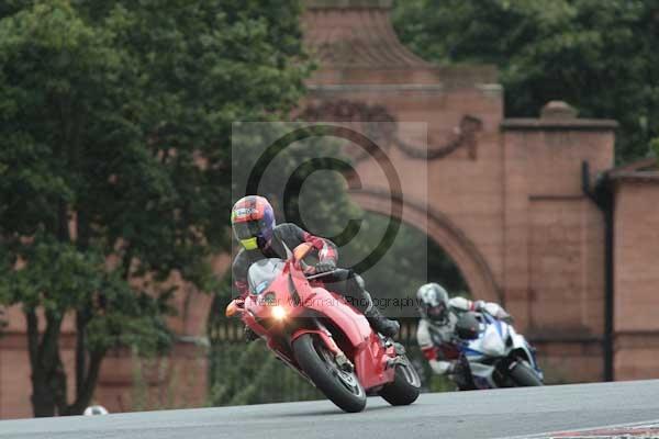 Motorcycle action photographs;event digital images;eventdigitalimages;no limits trackday;oulton park;oulton park circuit cheshire;oulton park photographs;peter wileman photography;trackday;trackday digital images;trackday photos