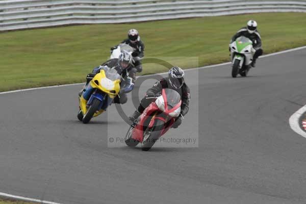 Motorcycle action photographs;event digital images;eventdigitalimages;no limits trackday;oulton park;oulton park circuit cheshire;oulton park photographs;peter wileman photography;trackday;trackday digital images;trackday photos