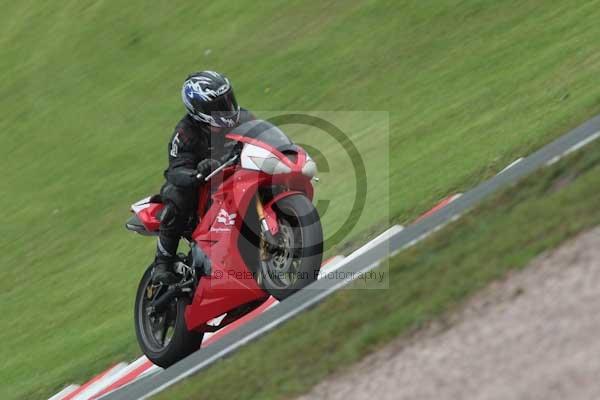 Motorcycle action photographs;event digital images;eventdigitalimages;no limits trackday;oulton park;oulton park circuit cheshire;oulton park photographs;peter wileman photography;trackday;trackday digital images;trackday photos