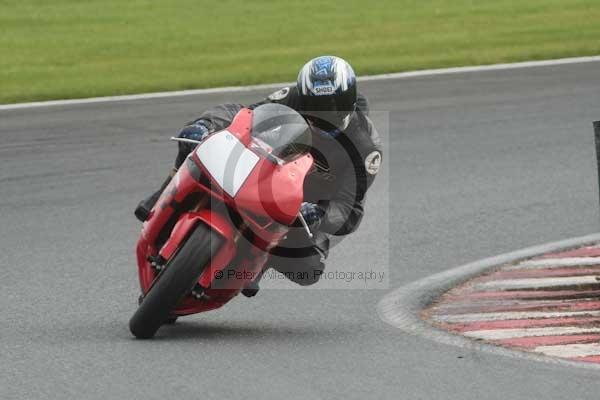 Motorcycle action photographs;event digital images;eventdigitalimages;no limits trackday;oulton park;oulton park circuit cheshire;oulton park photographs;peter wileman photography;trackday;trackday digital images;trackday photos