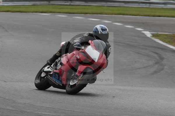 Motorcycle action photographs;event digital images;eventdigitalimages;no limits trackday;oulton park;oulton park circuit cheshire;oulton park photographs;peter wileman photography;trackday;trackday digital images;trackday photos