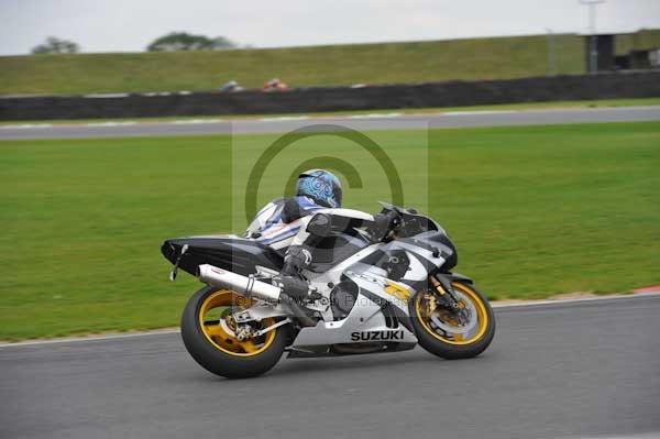 Motorcycle action photographs;Ty croes;anglesey;anglesey photographs;event digital images;eventdigitalimages;no limits trackday;peter wileman photography;trac mon;trackday;trackday digital images;trackday photos