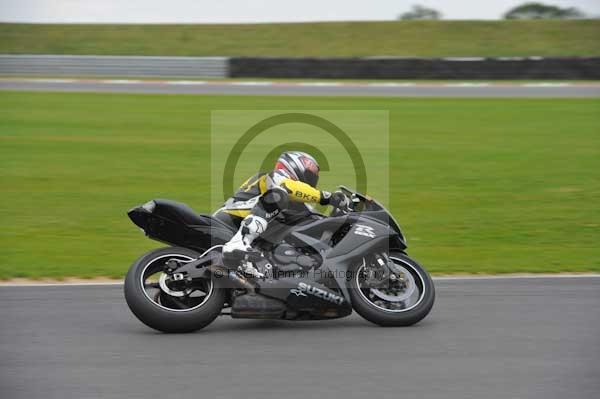 Motorcycle action photographs;Ty croes;anglesey;anglesey photographs;event digital images;eventdigitalimages;no limits trackday;peter wileman photography;trac mon;trackday;trackday digital images;trackday photos