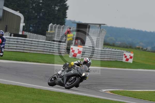Motorcycle action photographs;Ty croes;anglesey;anglesey photographs;event digital images;eventdigitalimages;no limits trackday;peter wileman photography;trac mon;trackday;trackday digital images;trackday photos