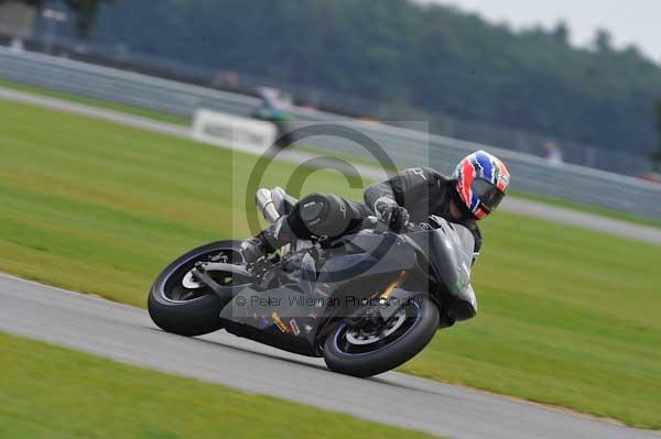 Motorcycle action photographs;Ty croes;anglesey;anglesey photographs;event digital images;eventdigitalimages;no limits trackday;peter wileman photography;trac mon;trackday;trackday digital images;trackday photos