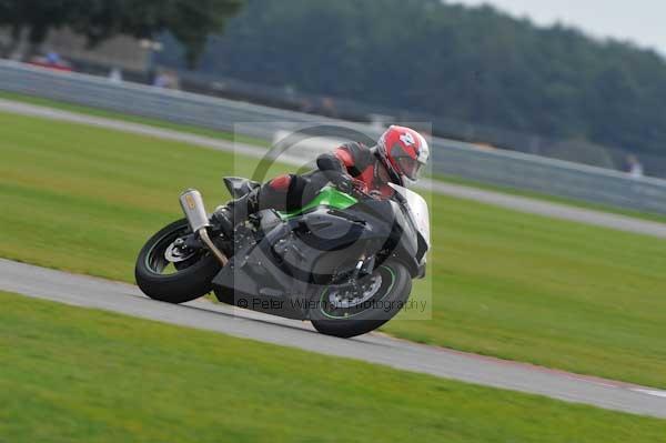 Motorcycle action photographs;Ty croes;anglesey;anglesey photographs;event digital images;eventdigitalimages;no limits trackday;peter wileman photography;trac mon;trackday;trackday digital images;trackday photos