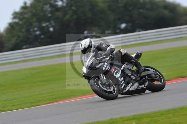 Motorcycle action photographs;Ty croes;anglesey;anglesey photographs;event digital images;eventdigitalimages;no limits trackday;peter wileman photography;trac mon;trackday;trackday digital images;trackday photos
