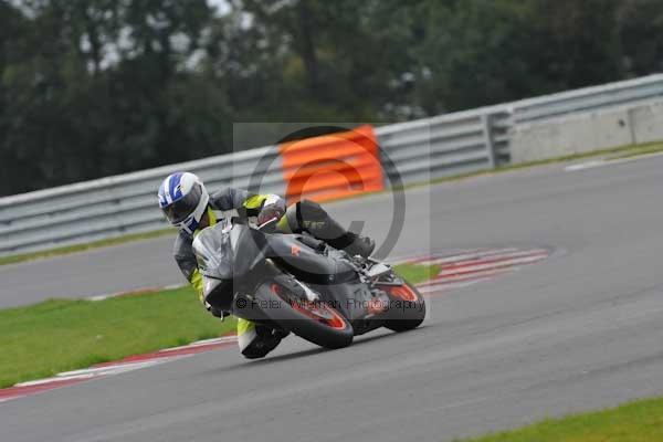 Motorcycle action photographs;Ty croes;anglesey;anglesey photographs;event digital images;eventdigitalimages;no limits trackday;peter wileman photography;trac mon;trackday;trackday digital images;trackday photos