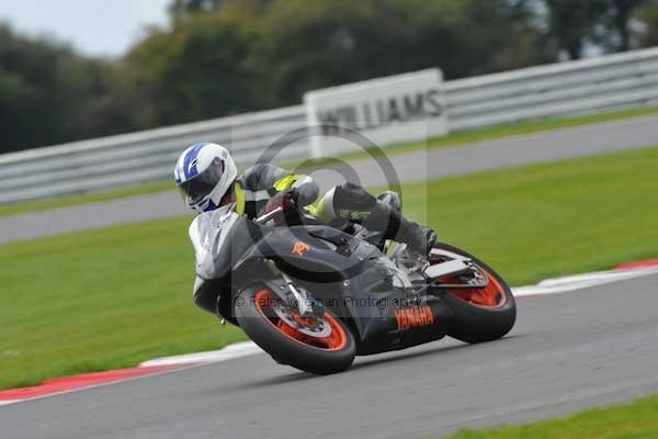 Motorcycle action photographs;Ty croes;anglesey;anglesey photographs;event digital images;eventdigitalimages;no limits trackday;peter wileman photography;trac mon;trackday;trackday digital images;trackday photos
