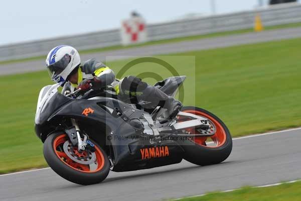 Motorcycle action photographs;Ty croes;anglesey;anglesey photographs;event digital images;eventdigitalimages;no limits trackday;peter wileman photography;trac mon;trackday;trackday digital images;trackday photos