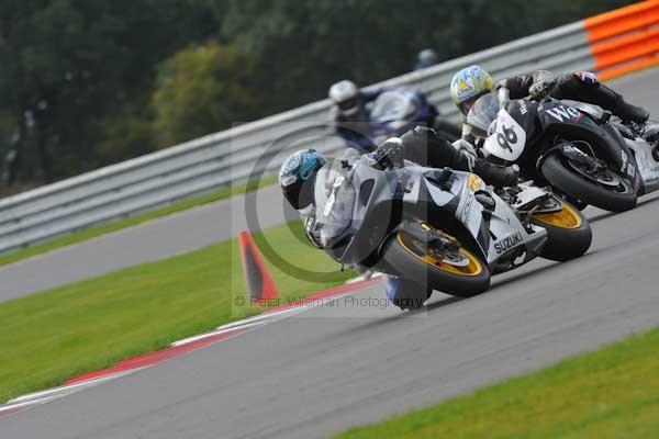 Motorcycle action photographs;Ty croes;anglesey;anglesey photographs;event digital images;eventdigitalimages;no limits trackday;peter wileman photography;trac mon;trackday;trackday digital images;trackday photos