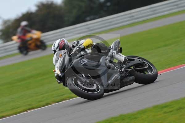 Motorcycle action photographs;Ty croes;anglesey;anglesey photographs;event digital images;eventdigitalimages;no limits trackday;peter wileman photography;trac mon;trackday;trackday digital images;trackday photos