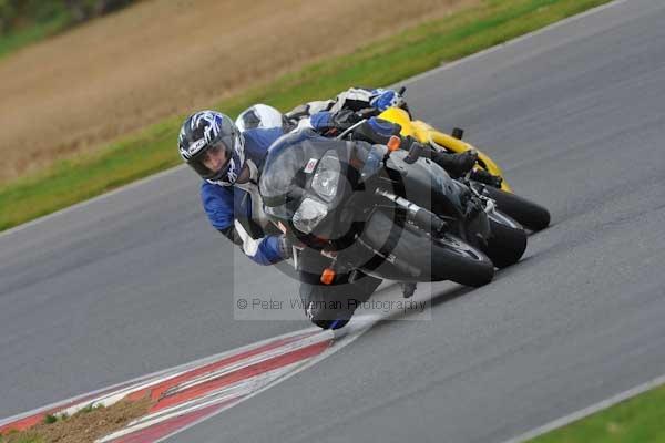 Motorcycle action photographs;Ty croes;anglesey;anglesey photographs;event digital images;eventdigitalimages;no limits trackday;peter wileman photography;trac mon;trackday;trackday digital images;trackday photos