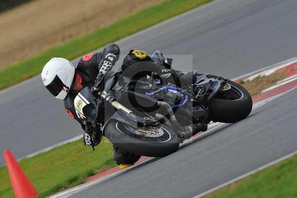 Motorcycle action photographs;Ty croes;anglesey;anglesey photographs;event digital images;eventdigitalimages;no limits trackday;peter wileman photography;trac mon;trackday;trackday digital images;trackday photos