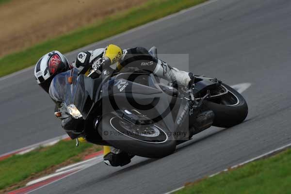 Motorcycle action photographs;Ty croes;anglesey;anglesey photographs;event digital images;eventdigitalimages;no limits trackday;peter wileman photography;trac mon;trackday;trackday digital images;trackday photos